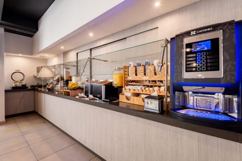 Free daily full breakfast