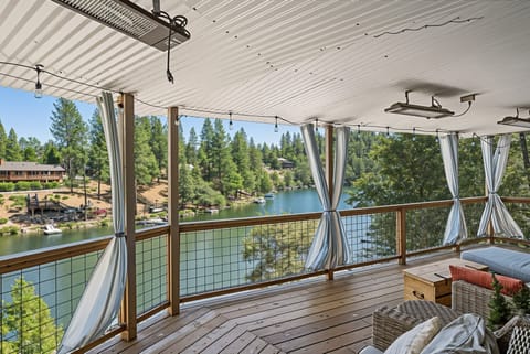 House, 4 Bedrooms | Terrace/patio