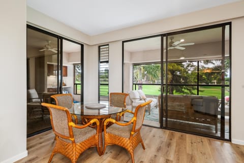 Condo, 2 Bedrooms | Dining