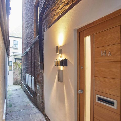 House | 2 bedrooms, soundproofing, Internet