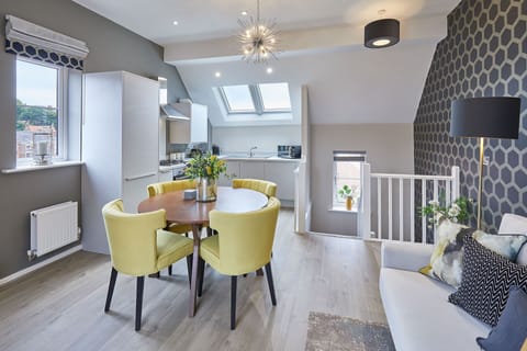 House | 3 bedrooms, desk, soundproofing