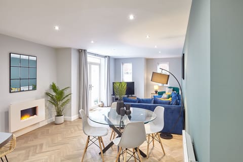 House, Accessible | 2 bedrooms, desk
