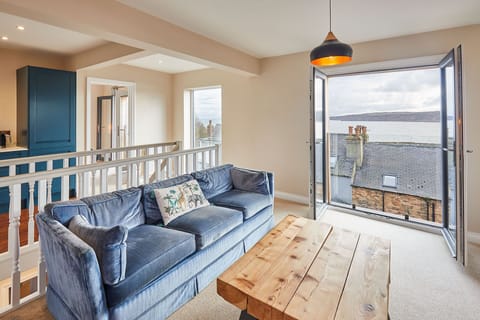 House | 3 bedrooms, high-speed internet