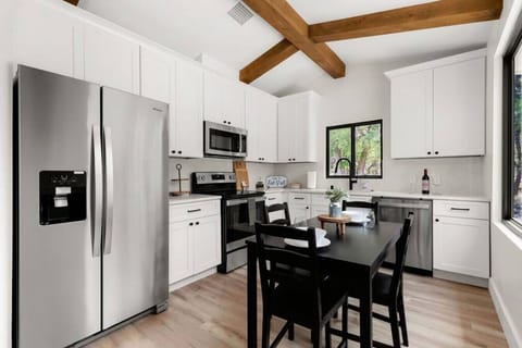 Your fully equipped kitchen to prepare delicious meals