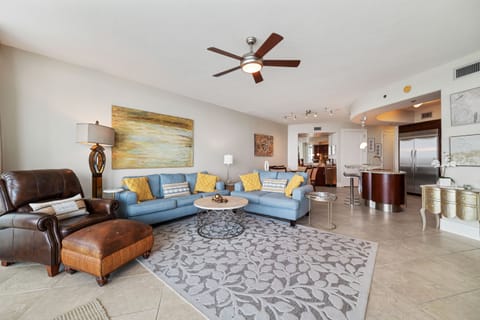 An inviting open-concept living and dining area, perfect for entertaining or relaxing in comfort.