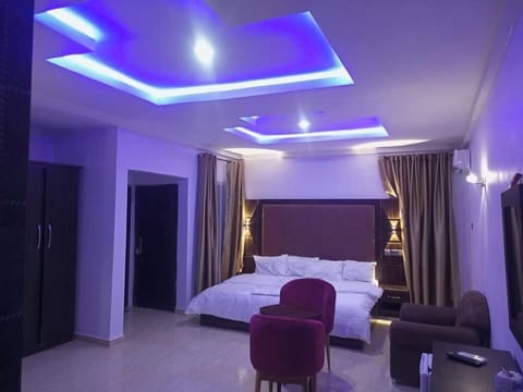 1 bedroom, in-room safe, free WiFi