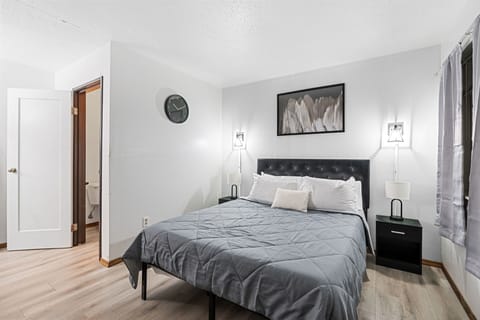 Deluxe Room, 1 Queen Bed with Sofa bed, Non Smoking, Kitchenette | Individually decorated, individually furnished, free WiFi, bed sheets