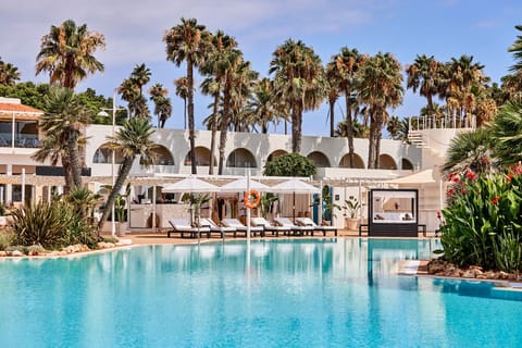 2 outdoor pools, open 10:00 AM to 6:00 PM, pool umbrellas, sun loungers