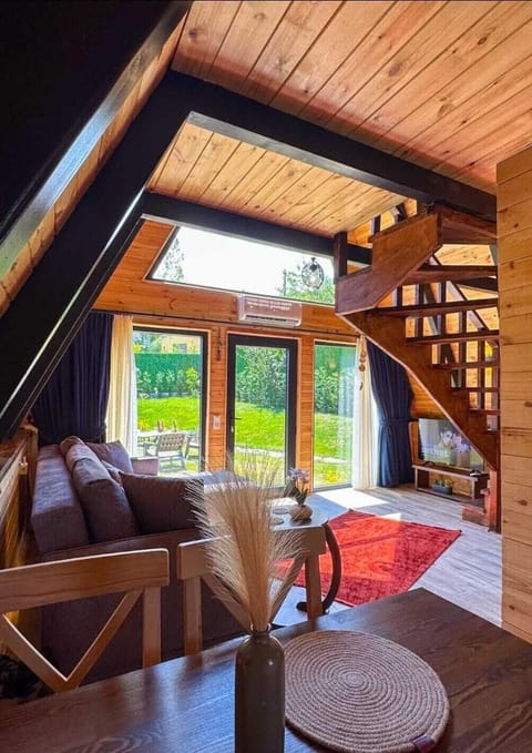 5-MIRA Luxury Bungalov with Jacuzzi | Living area | 43-inch Smart TV with digital channels, first-run movies, pay movies