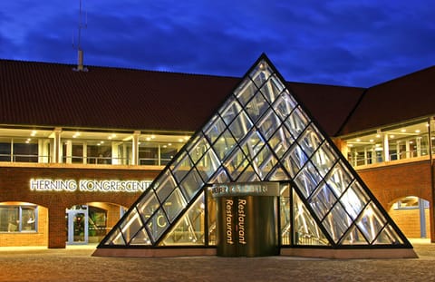 Front of property - evening/night