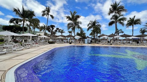 Huge pool with slide and large garden. with beach club with exclusive use cabins