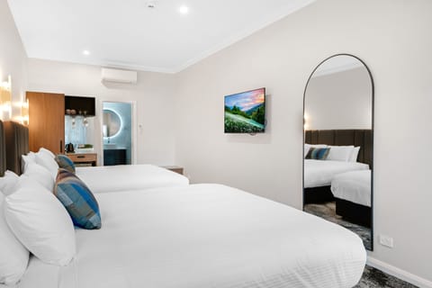 Family Room | 1 bedroom, premium bedding, down comforters, pillowtop beds