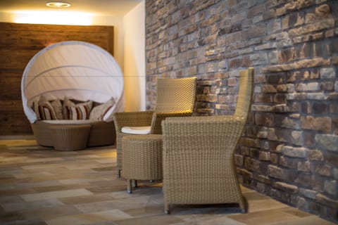 Hot stone massages, sports massages, facials, 2 treatment rooms