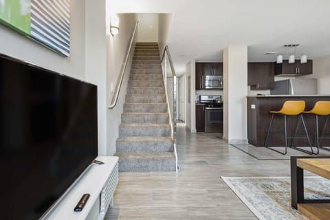 Staircase‑linked area