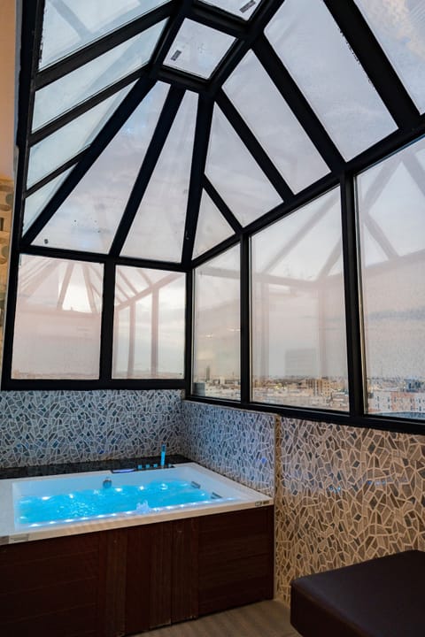 1 treatment room