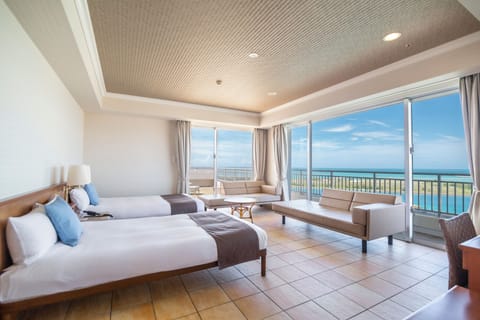 Suite Non Smoking | Soundproofing, iron/ironing board, free WiFi, bed sheets