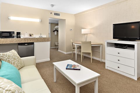 Suite, 2 Double Beds | Private kitchenette | Mini-fridge, microwave, coffee/tea maker