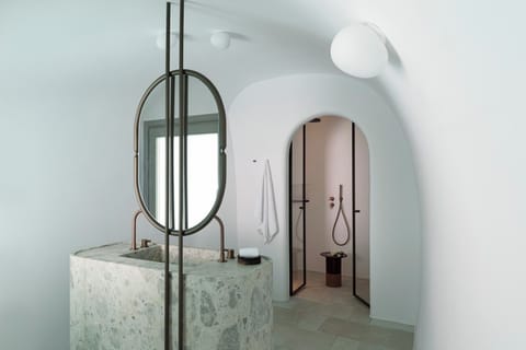 River Pool Suite with Plunge Pool | Bathroom | Shower, free toiletries, hair dryer, bathrobes