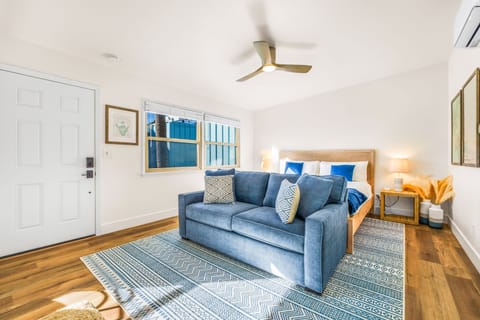Cozy studio, big on comfort – experience a tranquil stay in a stylish setting