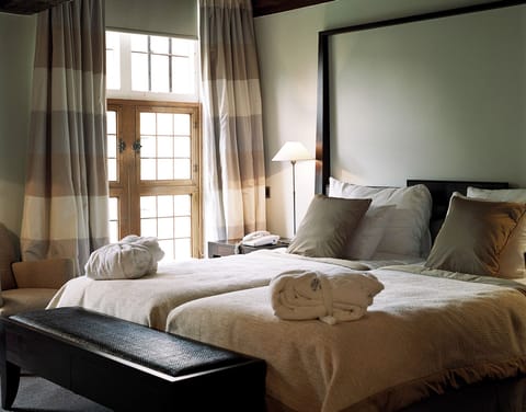 Superior Double Room | Premium bedding, in-room safe, desk, iron/ironing board