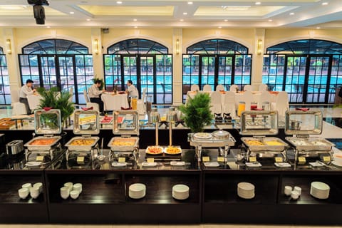 Free daily local cuisine breakfast