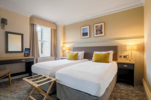 Standard Twin Room | Individually decorated, individually furnished, desk, laptop workspace