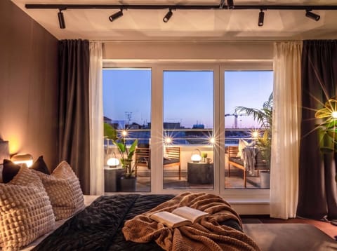 Spacious apartment with stunning terrace. Access to the terrace is not possible directly from this main bedroom, only through the first bedroom