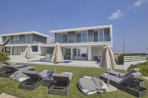 Villa Nancy, Stunning and New 3BDR Protaras Villa, Close to the Beach