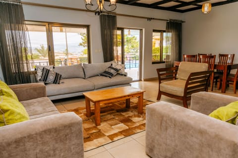 House | Living area | TV