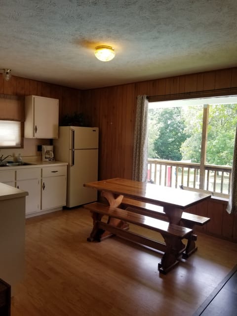 Family Room, 2 Bedrooms, Balcony | In-room dining