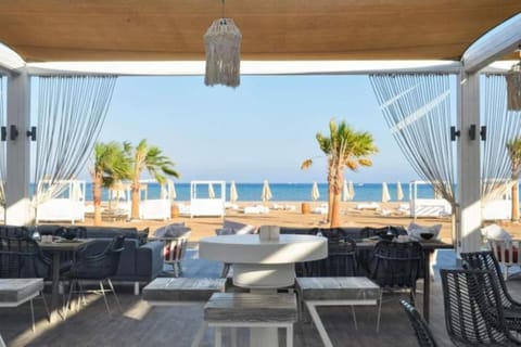 Beach bar