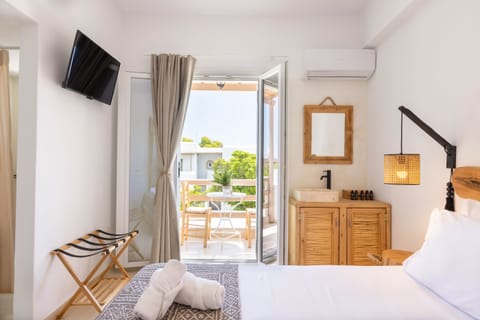 Standard Double Room, 1 Bedroom, Partial Sea View | Soundproofing, free WiFi, bed sheets