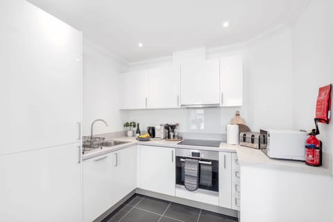 Basic Apartment | Private kitchen | Electric kettle