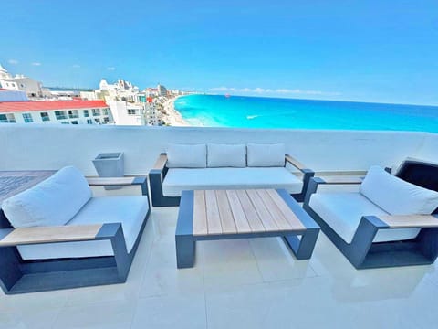 Penthouse 1 of 2 Terrace