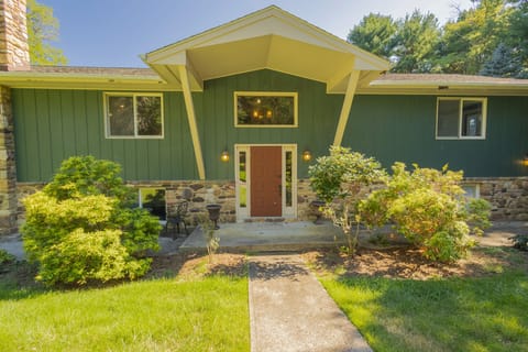 Outside view of the front of the home. 