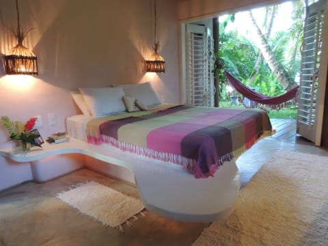 Premium Suite | Desk, WiFi (free), bed sheets