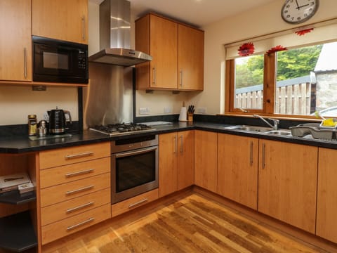 Fridge, dishwasher, electric kettle, toaster