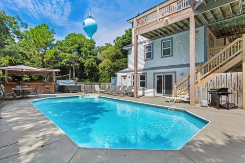 Private pool and hot tub