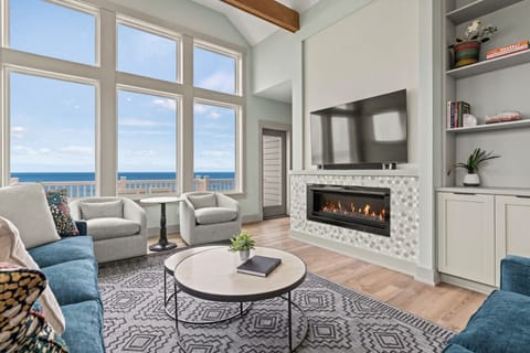 Living Area on Third Level with Ocean View