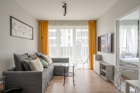 City Apartment | Living room