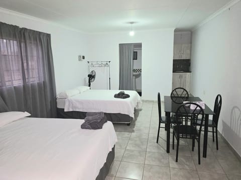 Family Studio, 2 Double Beds, Mountain View | Hypo-allergenic bedding