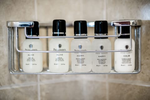 Bathroom amenities