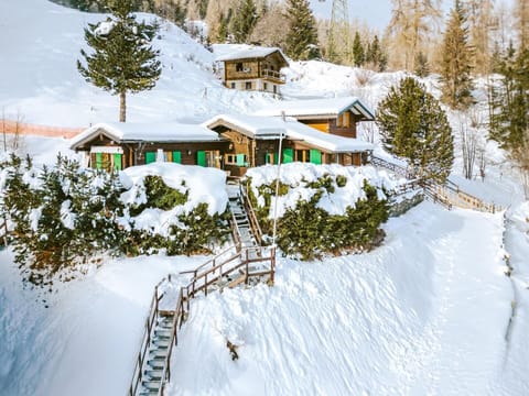 Chalet (3 Bedrooms) | Front of property