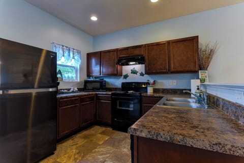 F5c00561 b80d 42df b098 bcdad45b4fd5