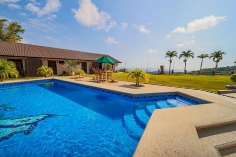 Incredible Family Villa!