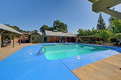 Adult pool heated midMay through Oct
