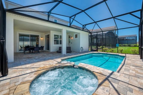 House | 6 bedrooms