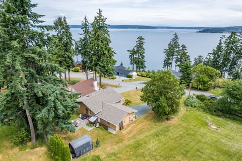 Welcome to Camano Vista Paradise!
