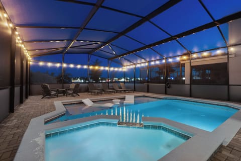 Largest private pool and pool deck in Windsor Island Resort