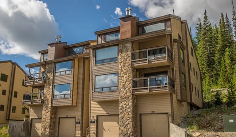 Front of 90 Slalom Trail #301